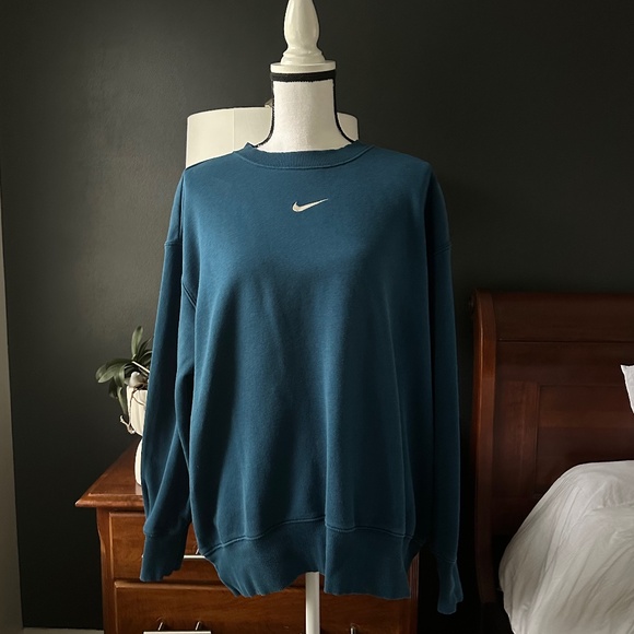 Nike Crew Neck Sweatshirt - SIze M - Picture 1 of 8